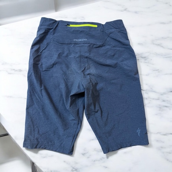 Men's Gray Specialized Cycling Shorts - Picture 2 of 5